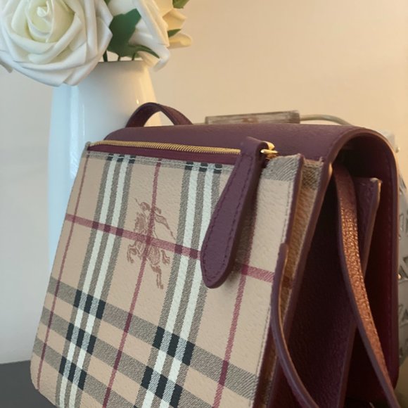 BURBERRY SLING BAG - Picture 4 of 4